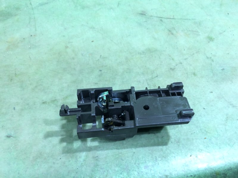 Ручка двери внутренняя задняя левая Toyota Passo KGC30 1KR Ручка двери внутренняя задняя левая Toyota Passo KGC30 1KR