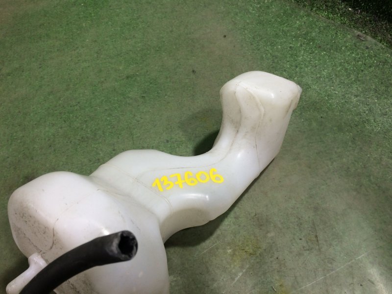 Бачок расширительный Passo 2013 KGC30 1KR-FE