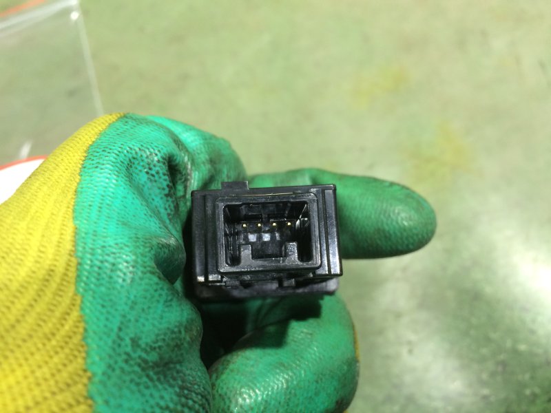 Кнопка корректора фар Passo 2010 KGC30 1KR-FE