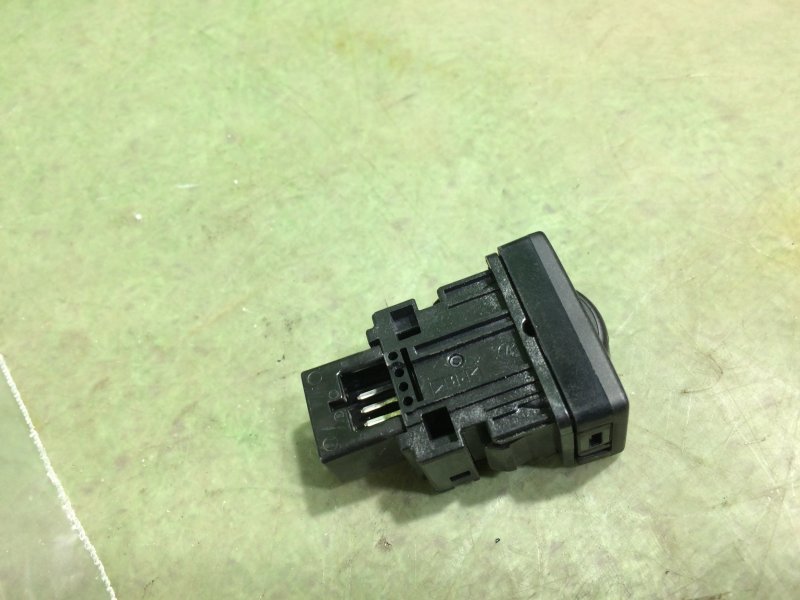 Кнопка корректора фар Toyota Passo KGC30 1KR-FE