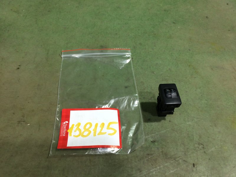 Кнопка корректора фар Passo 2010 KGC30 1KR-FE