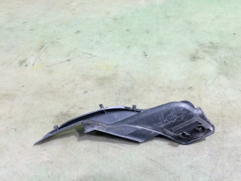 Уголок жабо правый Subaru Impreza GH2 EL154