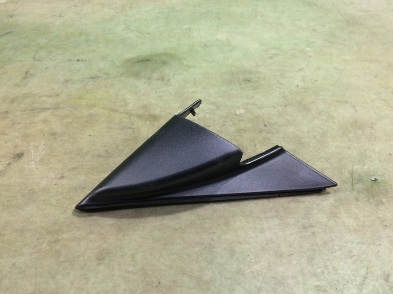 Накладка крепления зеркала передняя правая Subaru Impreza XV 2010 GH2 EL154 94251FG000 контрактная