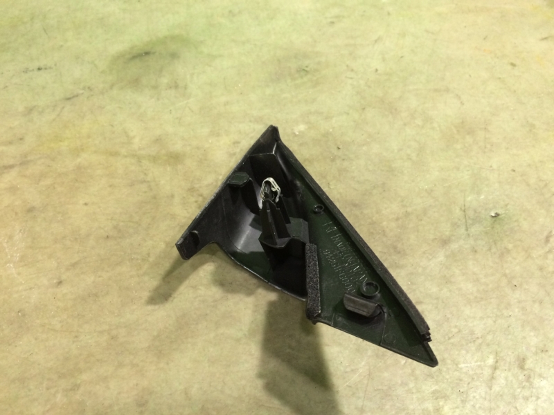 Накладка крепления зеркала передняя правая Subaru Impreza XV GH2 EL154