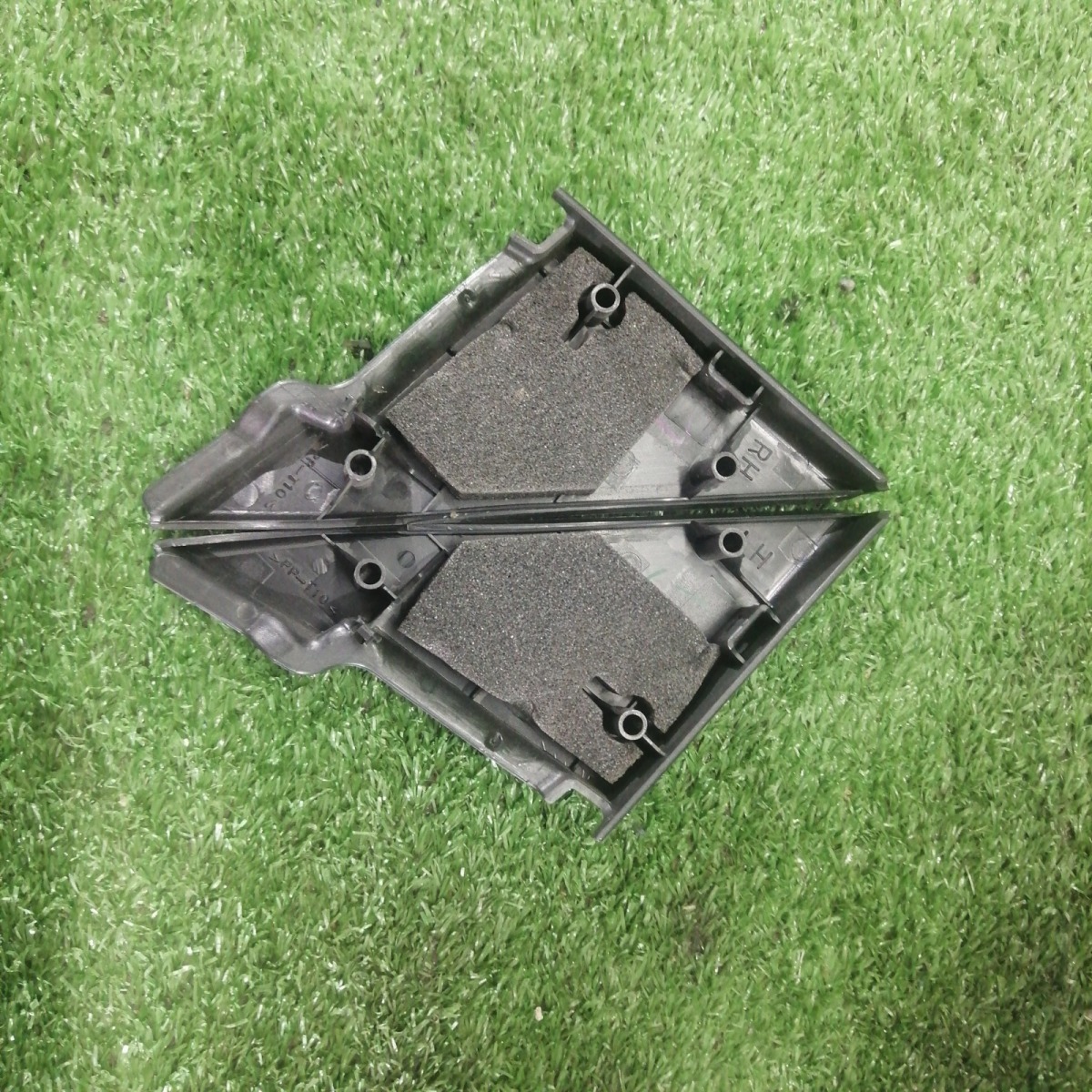 Уголок двери внутренний CAMRY 2006 ACV30 2AZ-FE Уголок двери внутренний CAMRY 2006 ACV30 2AZ-FE