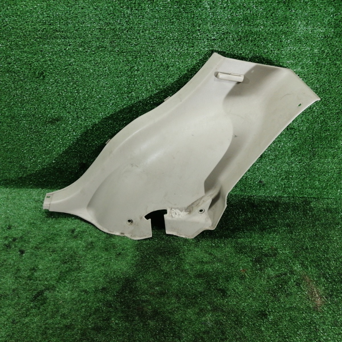 Накладка на стойку кузова задняя правая LEXUS RX300 1999 MCU15 1MZ 62551-48020-A0 контрактная