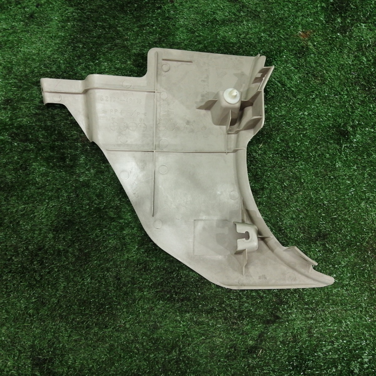 Обшивка салона передняя левая RX300 1999 MCU15 1MZ