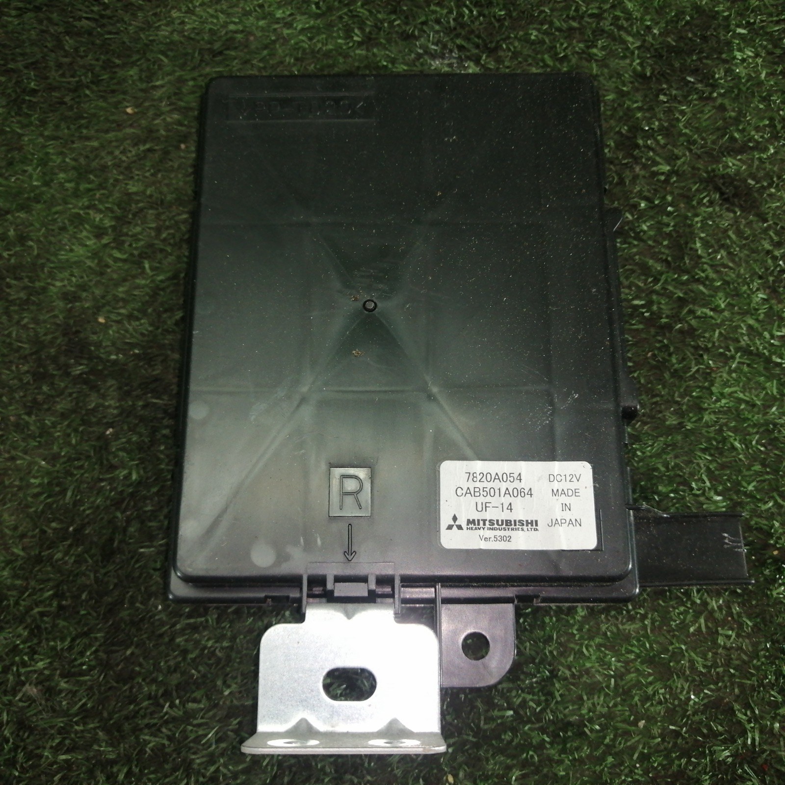 Блок управления климат-контролем MITSUBISHI OUTLANDER 2006 CW5W 4b12 7820A054 контрактная