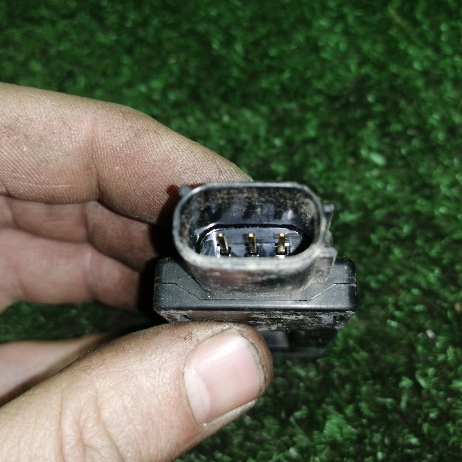 Датчик напряжения батареи OUTLANDER 2006 CW5W 4b12