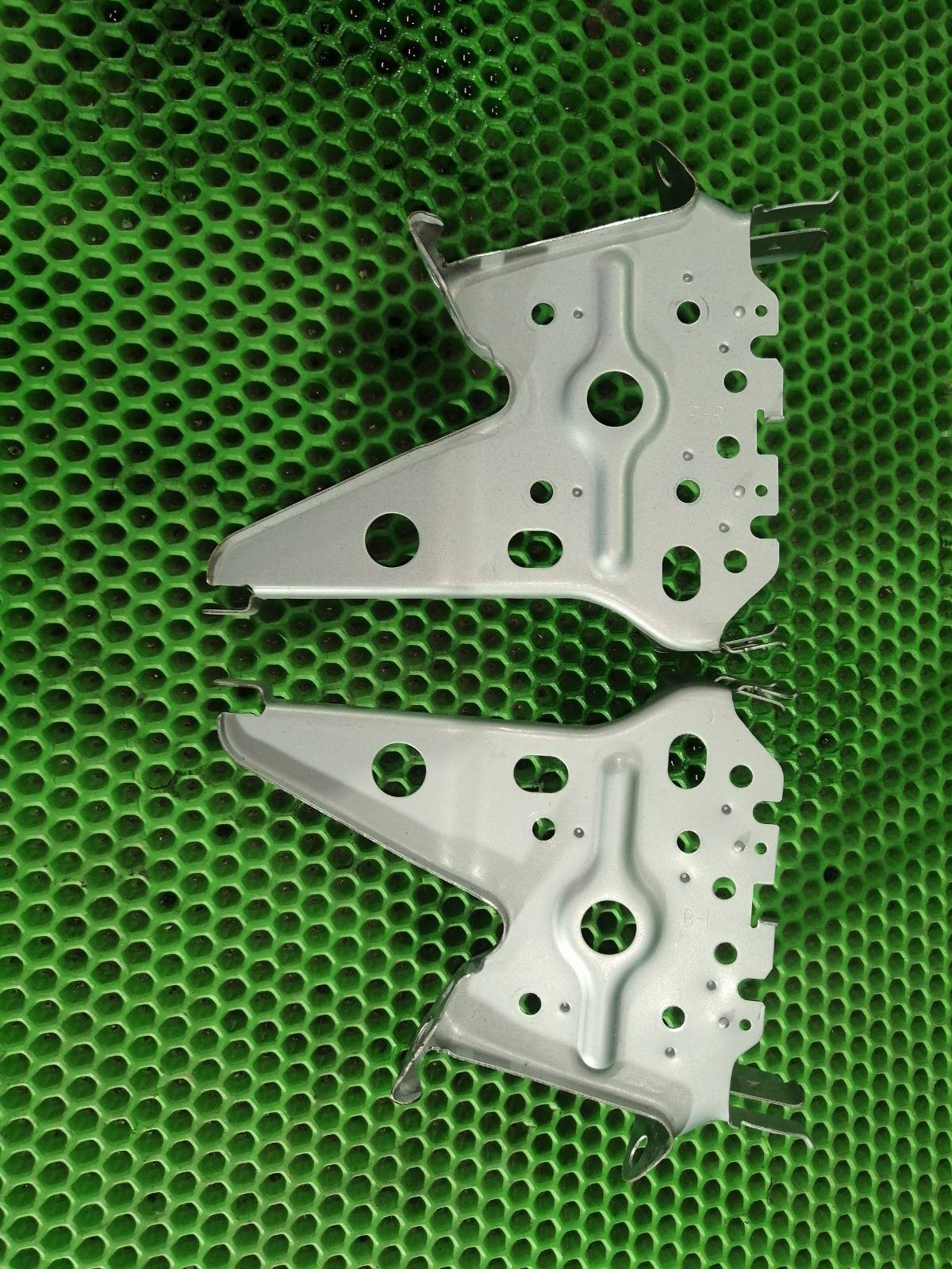 Крепление магнитофона CAMRY 2005 ACV30 2AZ-FE