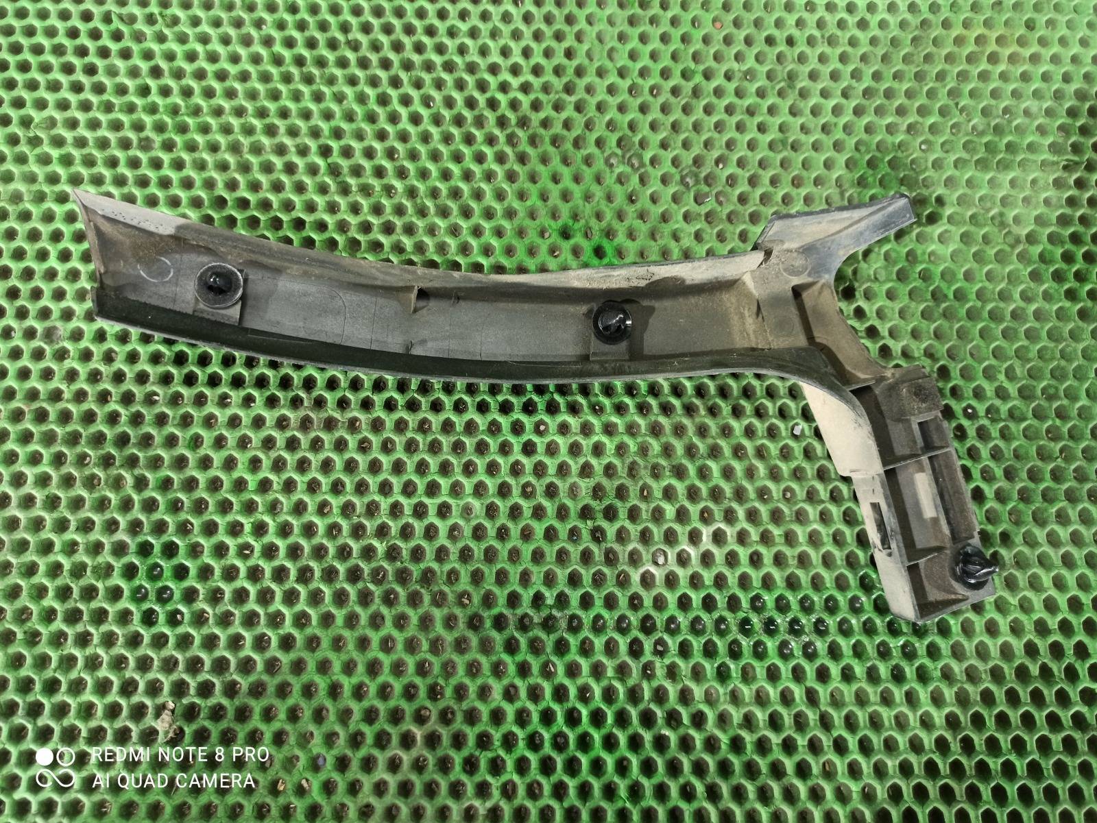 Молдинг на крыло задний правый Forester 2006 SG5 EJ205