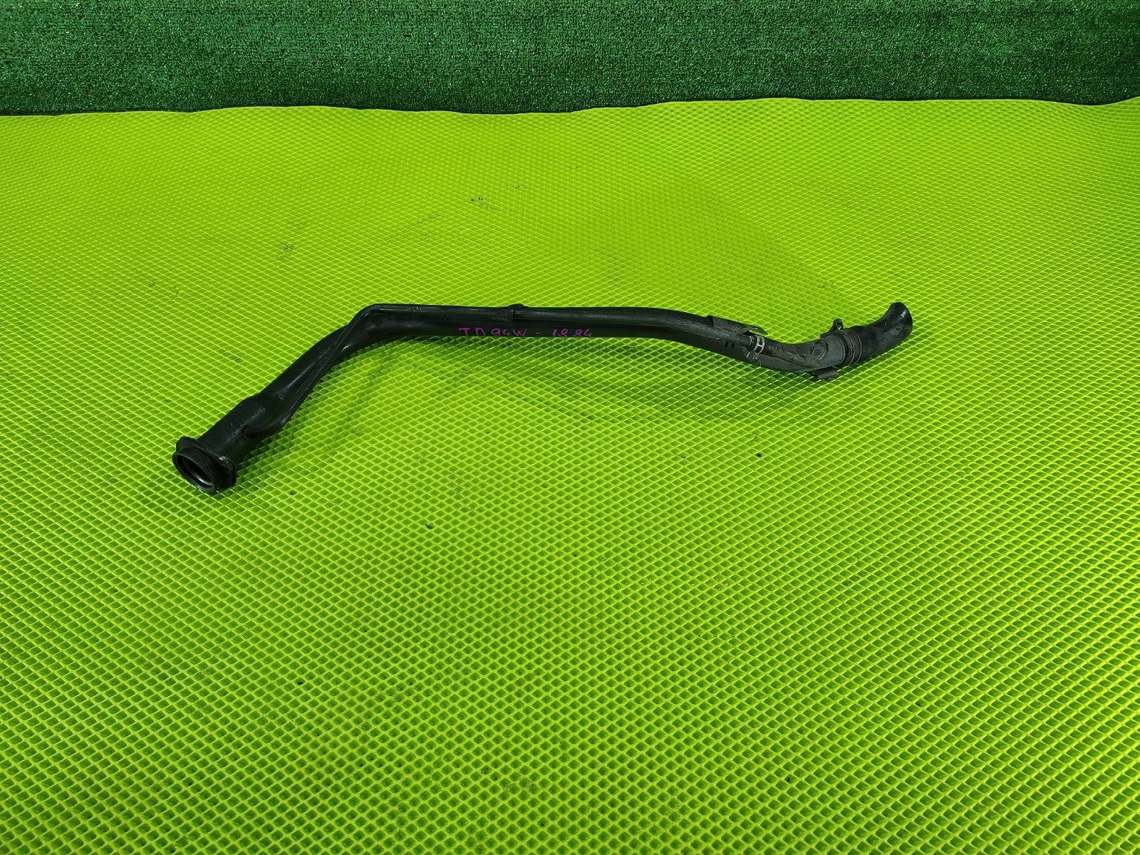 Горловина топливного бака Suzuki Escudo 2005 TD94W H27A 8920165J10 контрактная