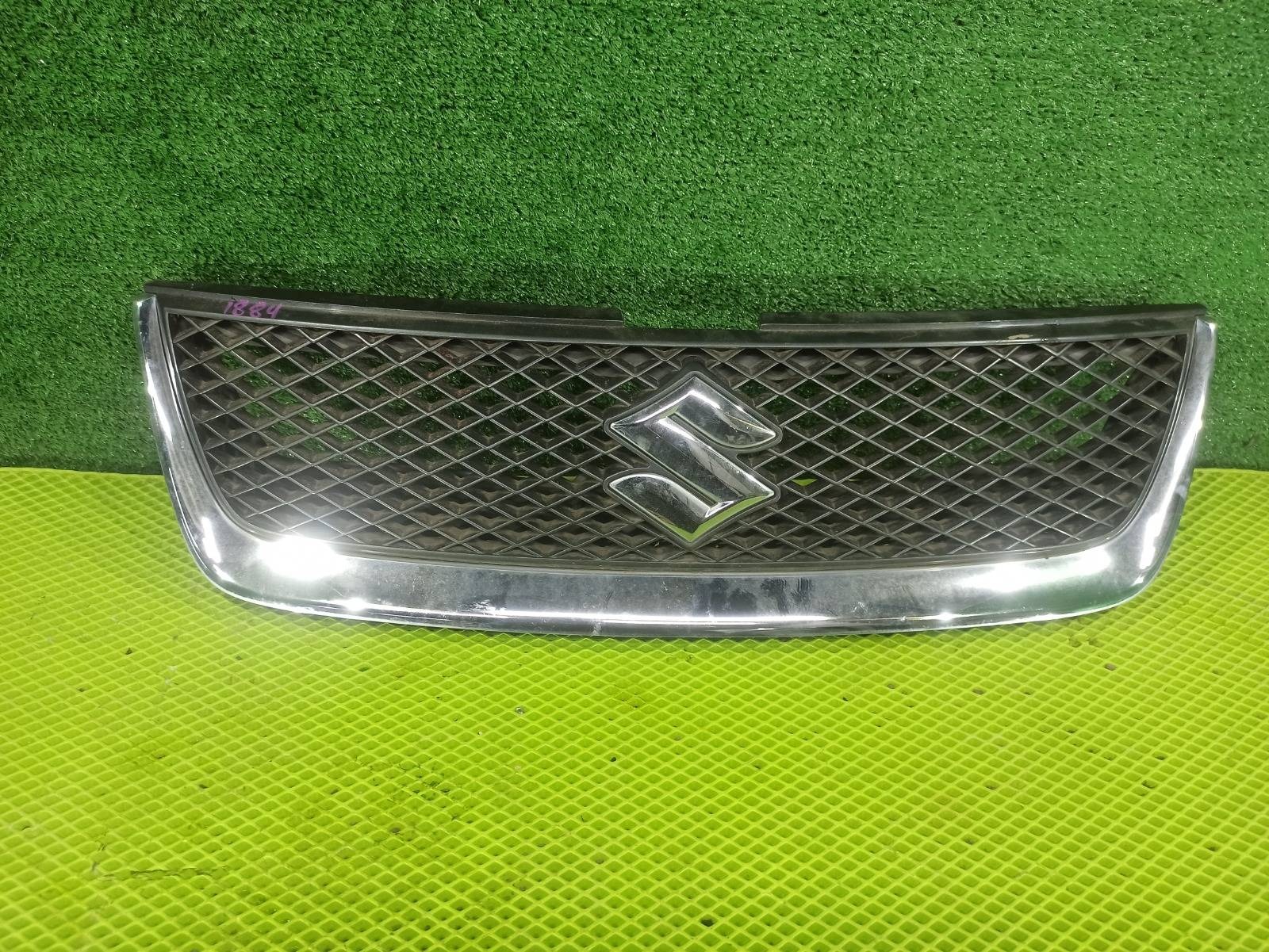 Решетка радиатора Suzuki Escudo 2005 TD94W H27A 7174165J0038B контрактная