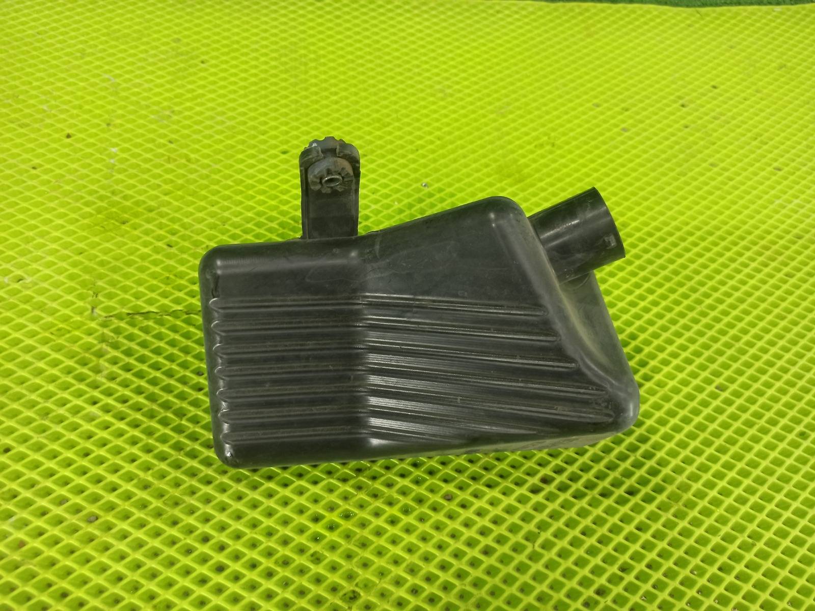 Влагоотделитель Suzuki Escudo TD94W H27A