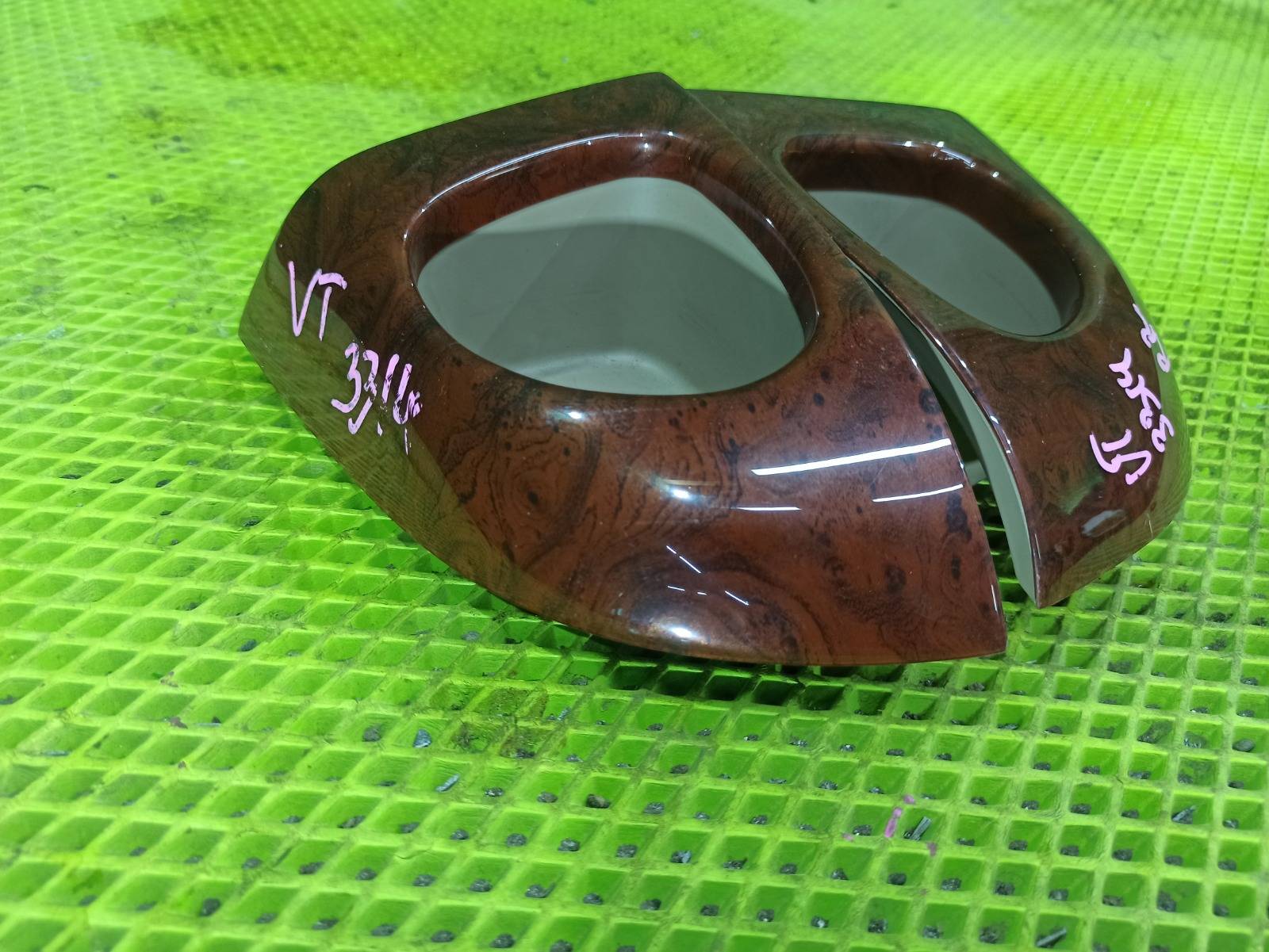 Подстаканник Odyssey 2001 RA6 F23A