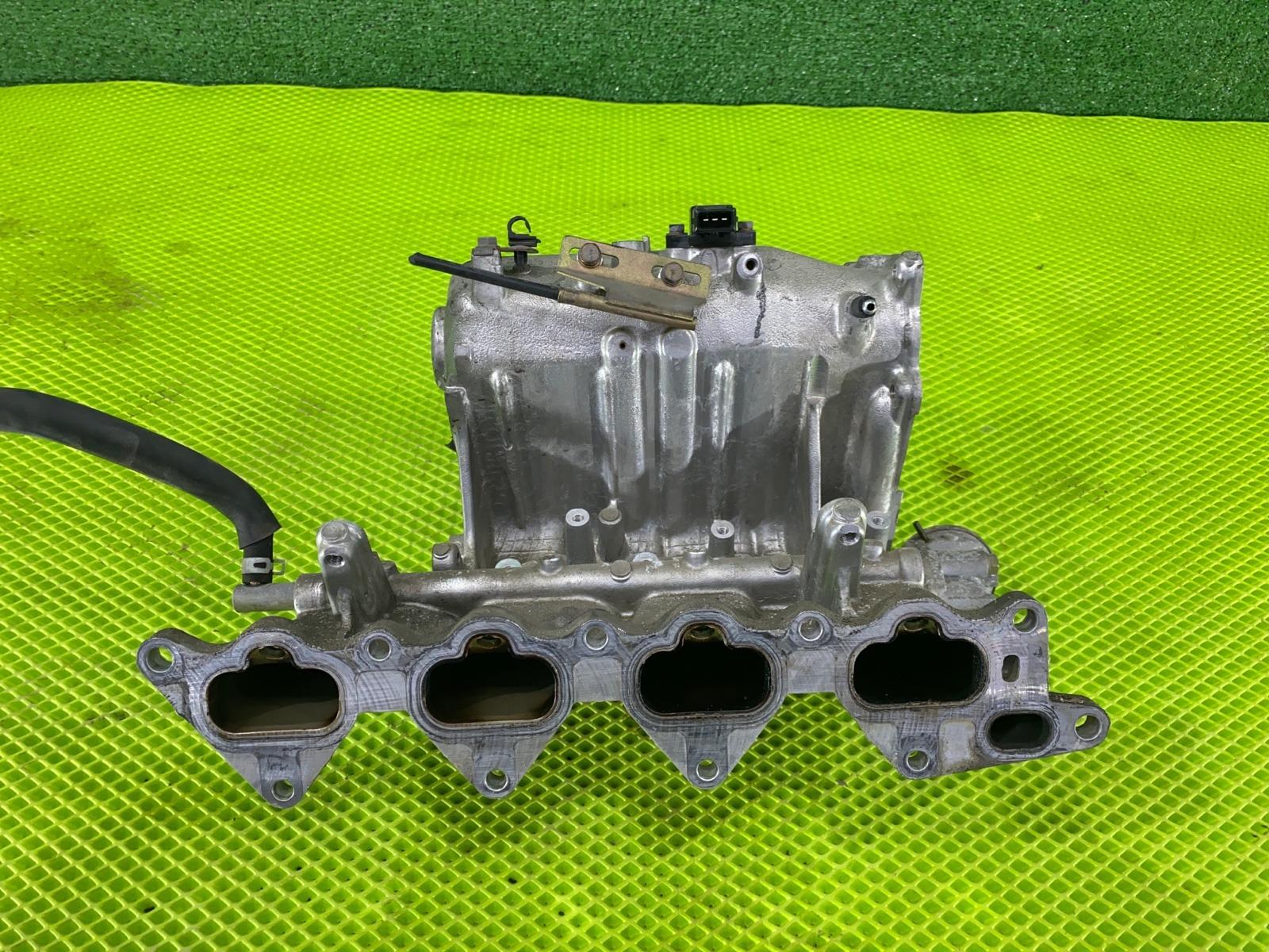 Коллектор впускной MITSUBISHI AIRTREK CU2W 4G63T