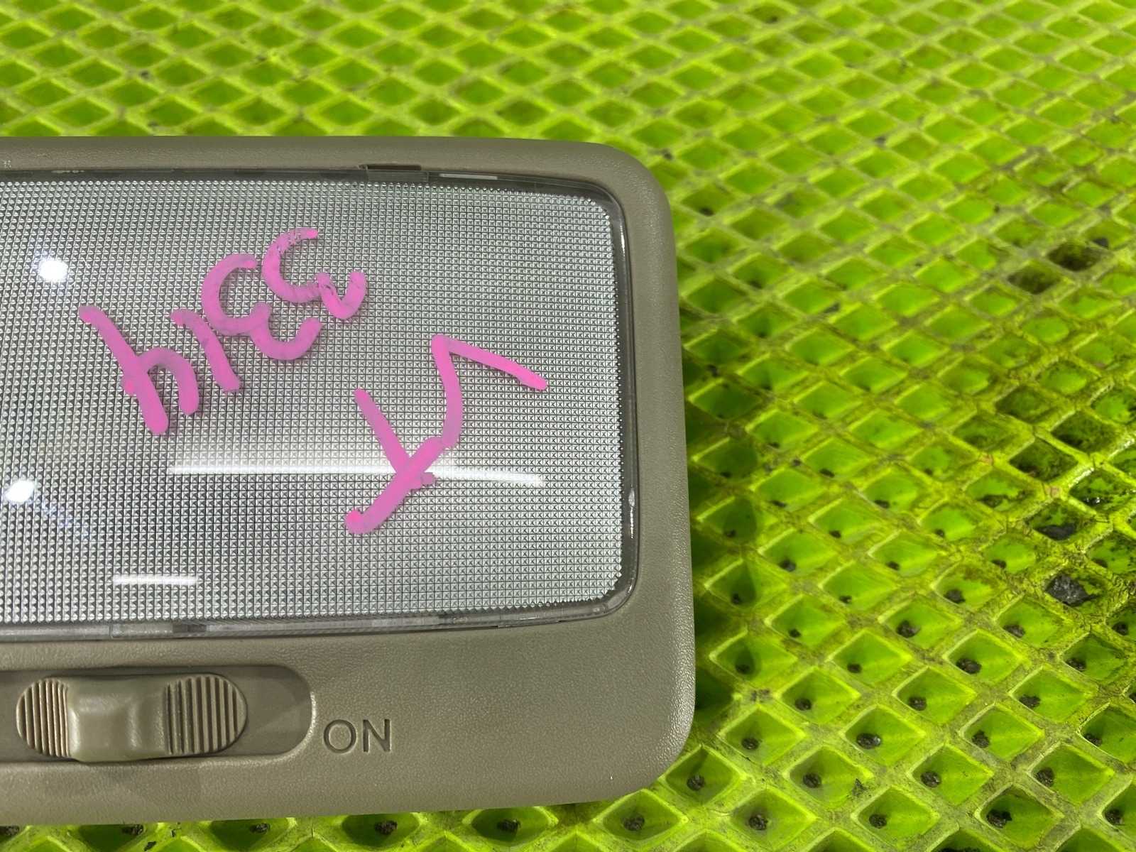 Плафон салона Honda Odyssey RA6 F23A Плафон салона Honda Odyssey RA6 F23A