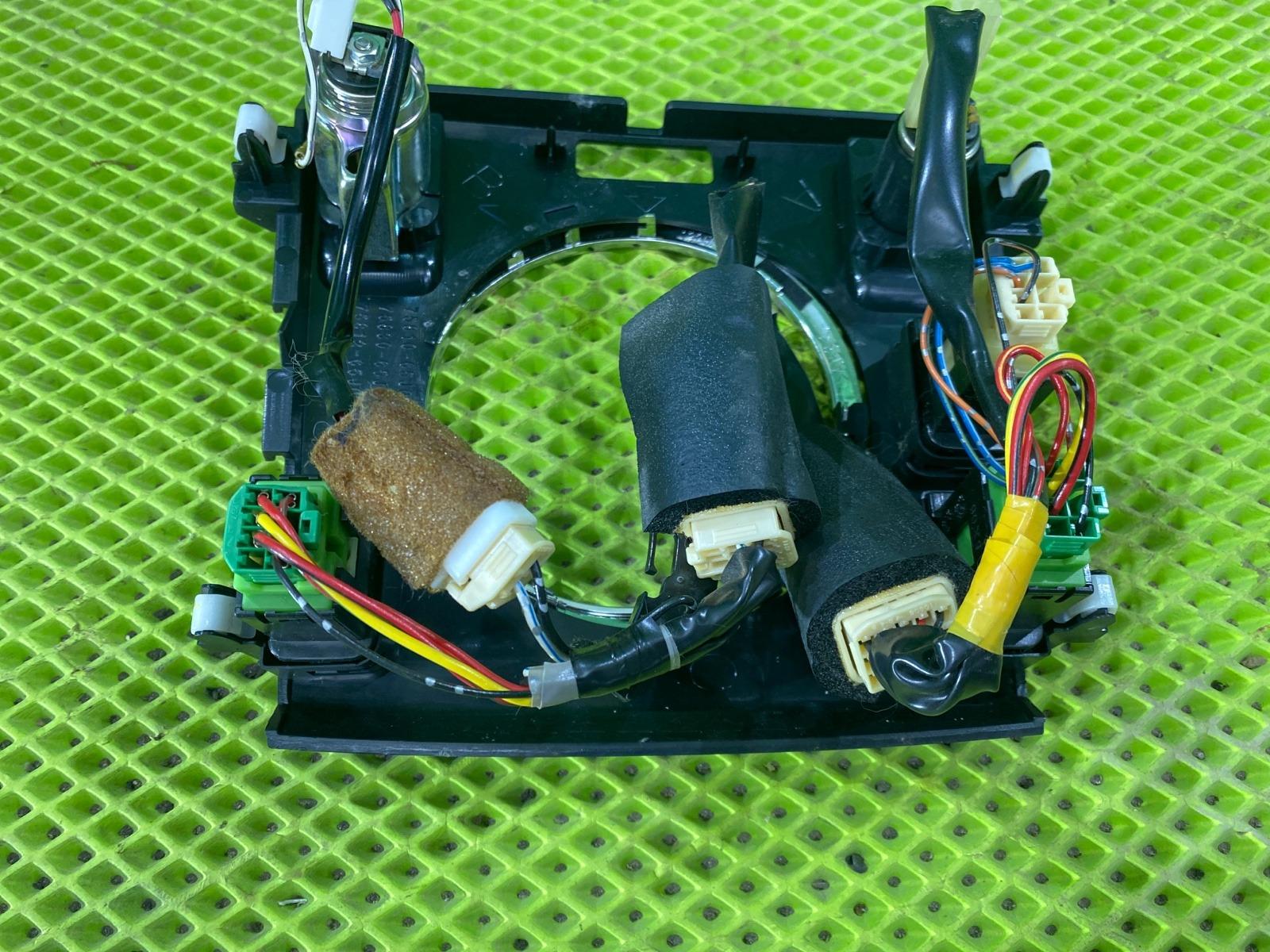 Консоль КПП Escudo 2005 TD94W H27A Консоль КПП Escudo 2005 TD94W H27A