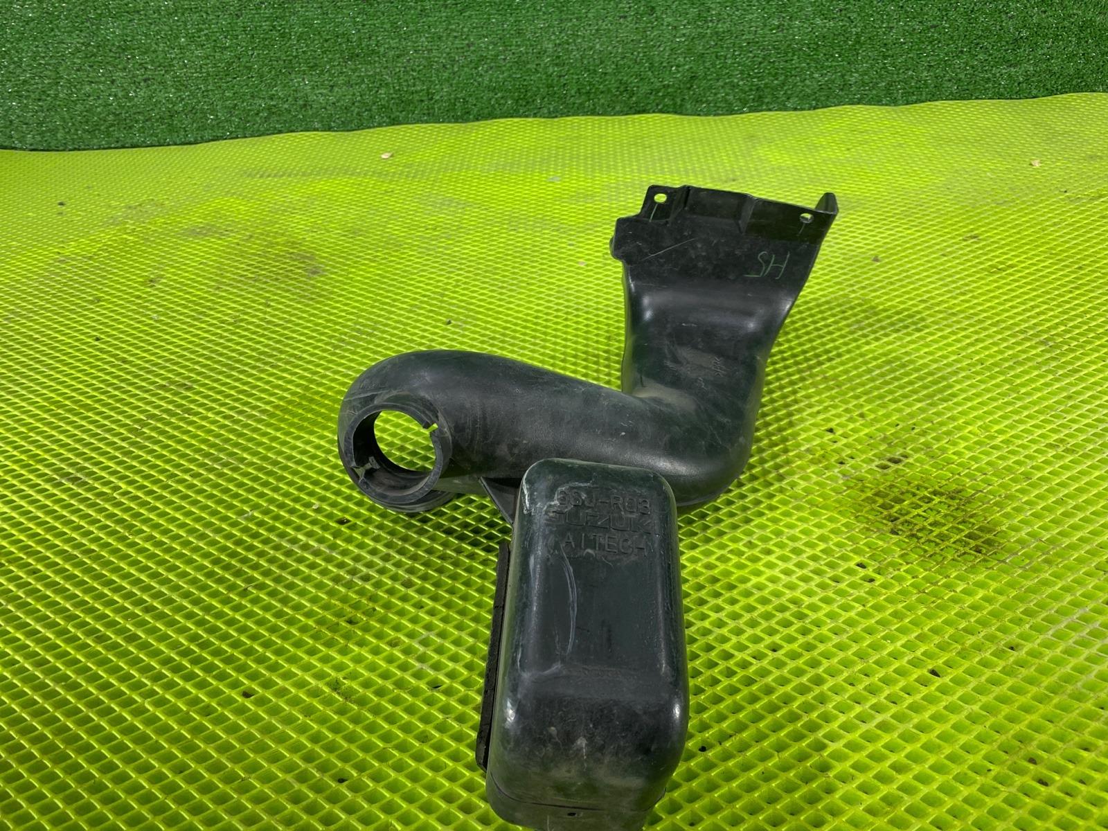 Воздухозаборник Escudo 2005 TD94W H27A