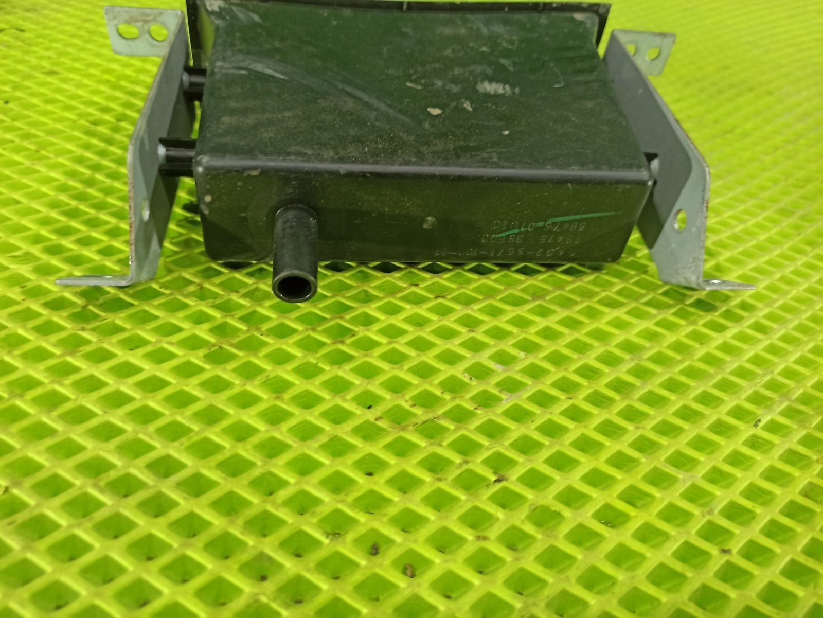 Карман торпедо Escudo 2005 TD94W H27A Карман торпедо Escudo 2005 TD94W H27A