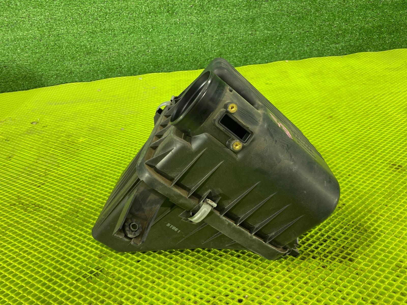 Корпус воздушного фильтра Escudo 2005 TD94W H27A