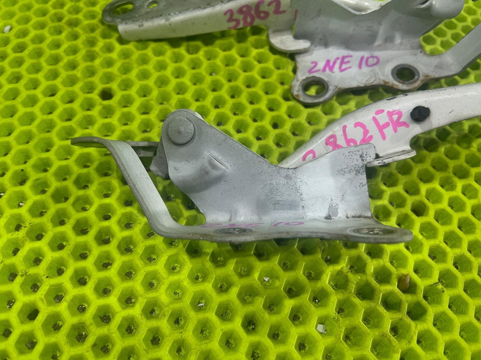 Петли капота Wish 2008 ZNE10 1ZZ-FE