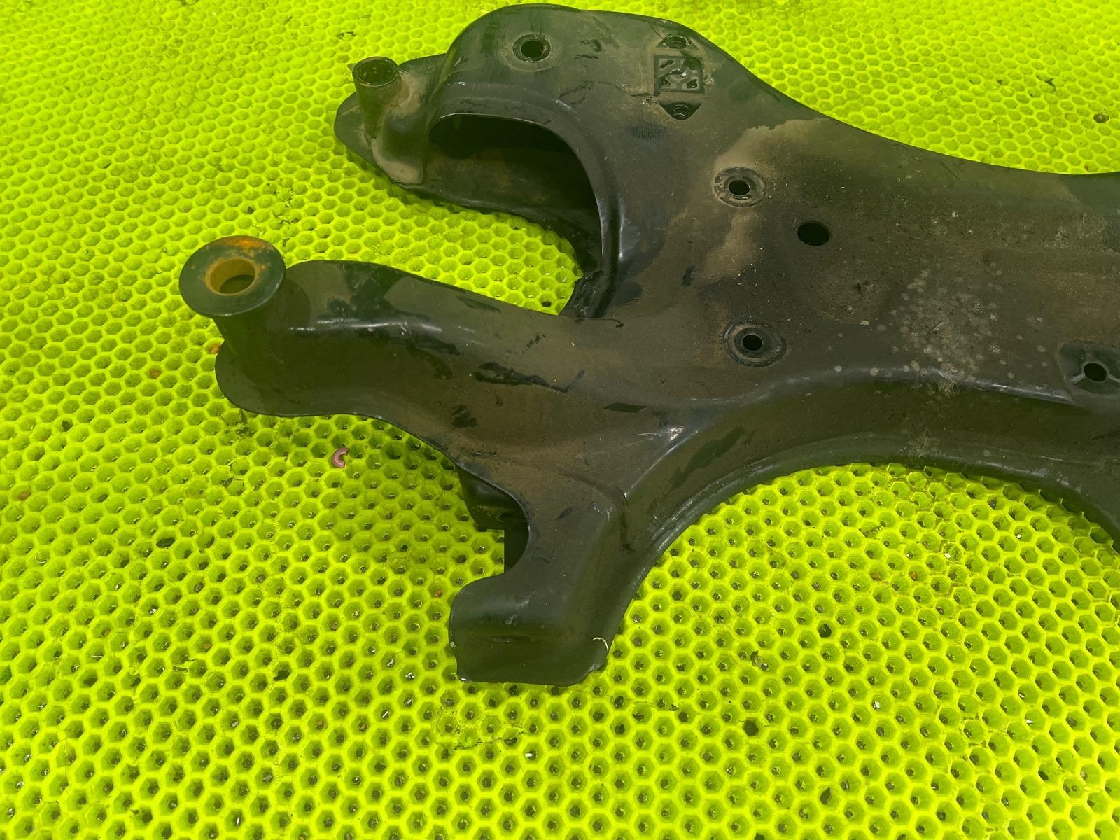 Балка под ДВС Wish 2008 ZNE10 1ZZ-FE Балка под ДВС Wish 2008 ZNE10 1ZZ-FE