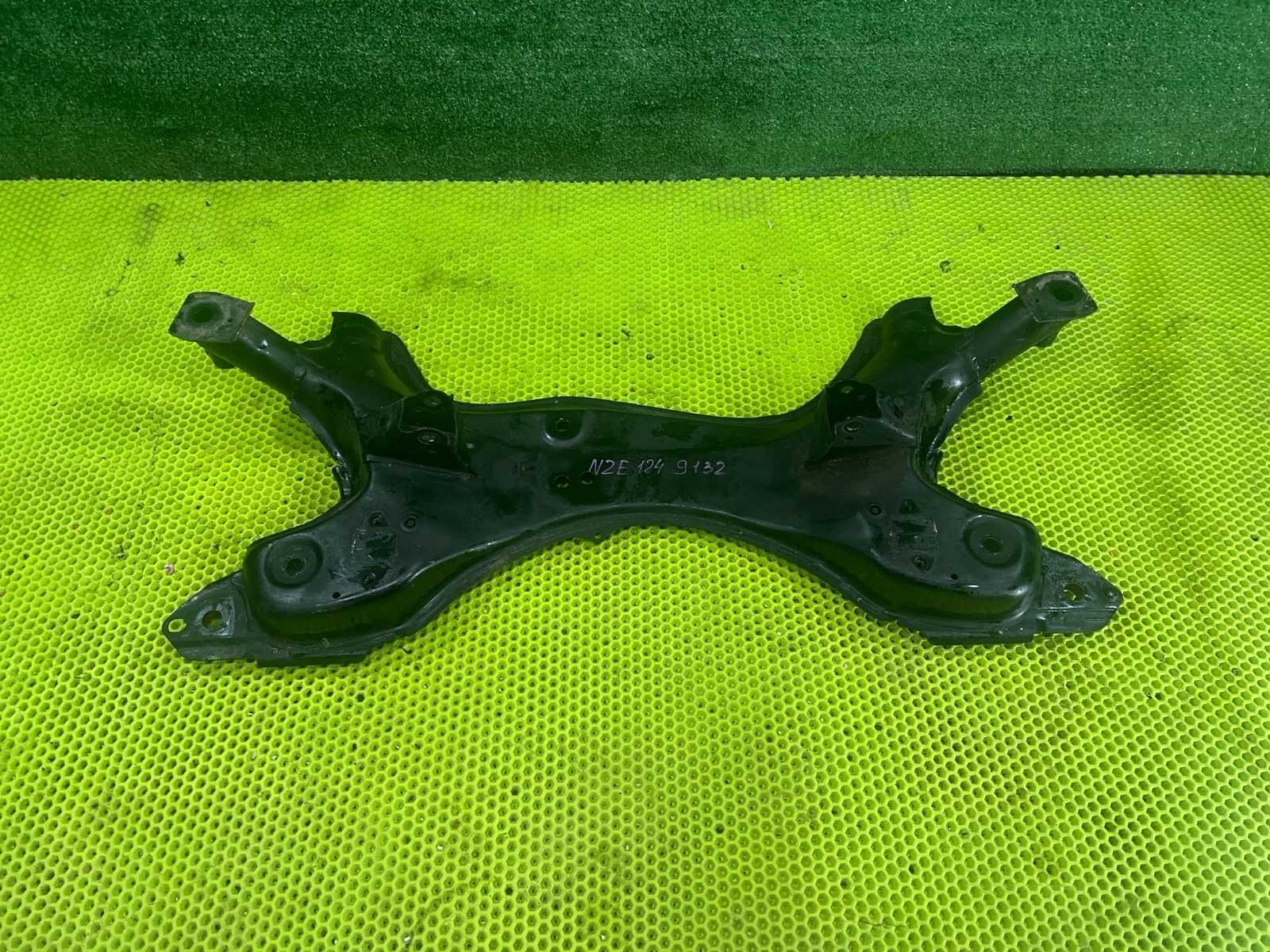 Балка под ДВС Toyota Corolla Runx 2003 NZE124 1NZ-FE 51201-12420 контрактная