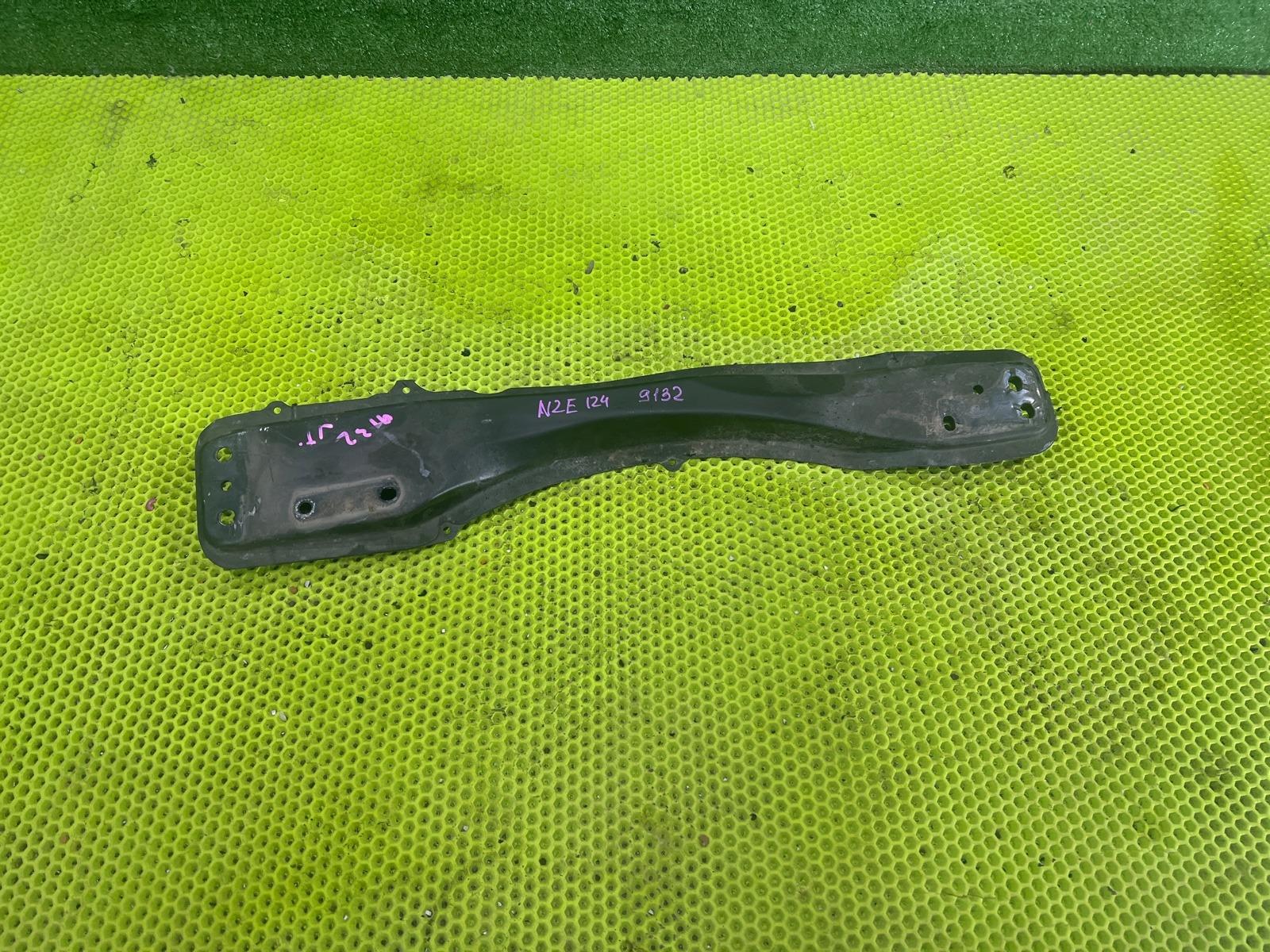 Балка продольная под ДВС Toyota Corolla Runx 2003 NZE124 1NZ-FE 51204-12120 контрактная