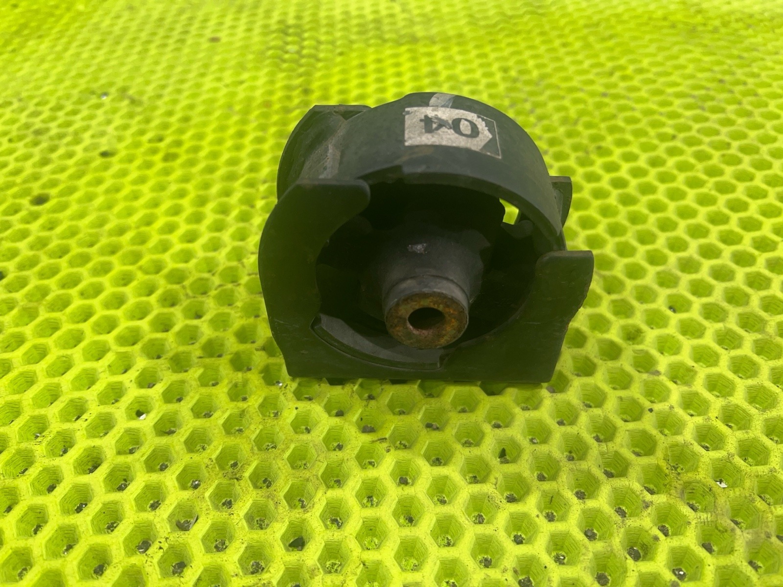 Подушка двигателя передняя Toyota Corolla Runx NZE124 1NZ-FE