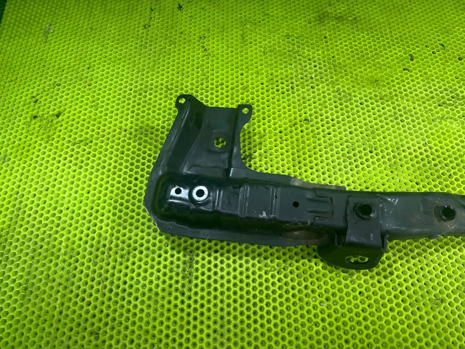 Балка подвески передняя левая Forester 2002 SG5 EJ205