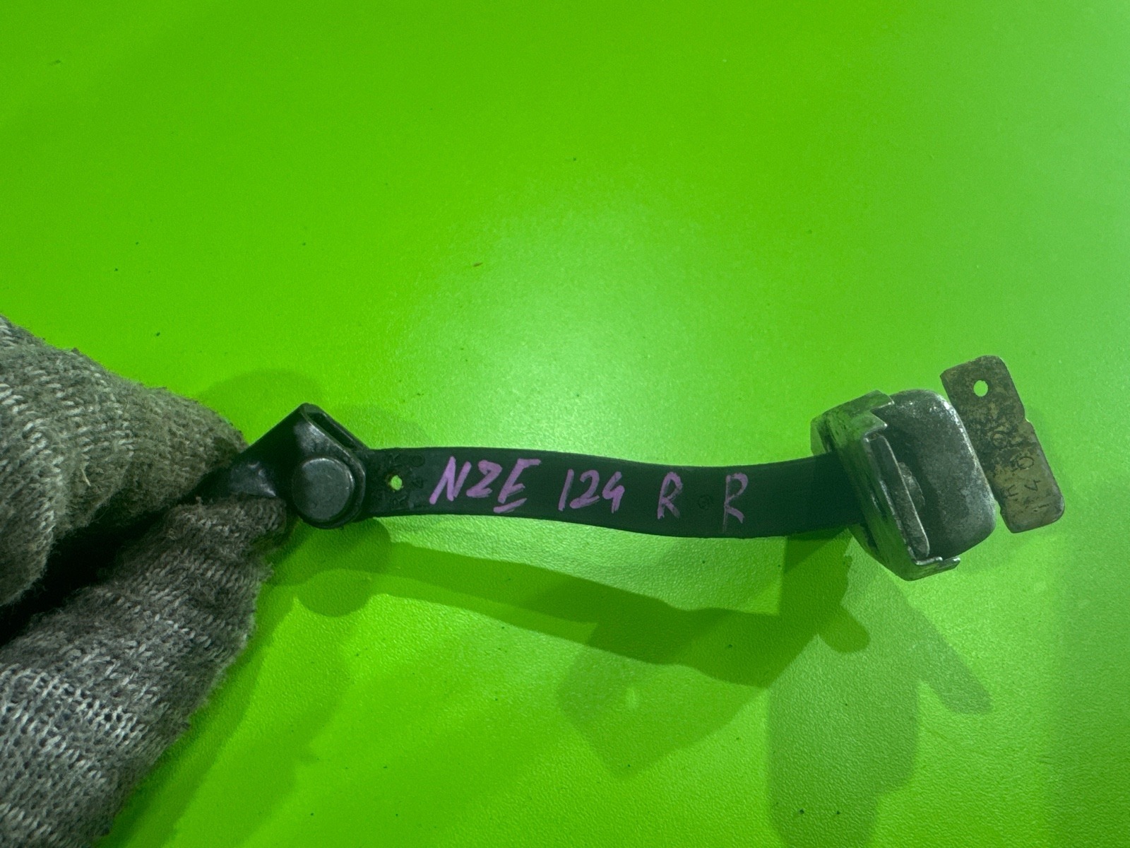 Ограничители дверей Corolla Runx 2003 NZE124 1NZ-FE Ограничители дверей Corolla Runx 2003 NZE124 1NZ-FE