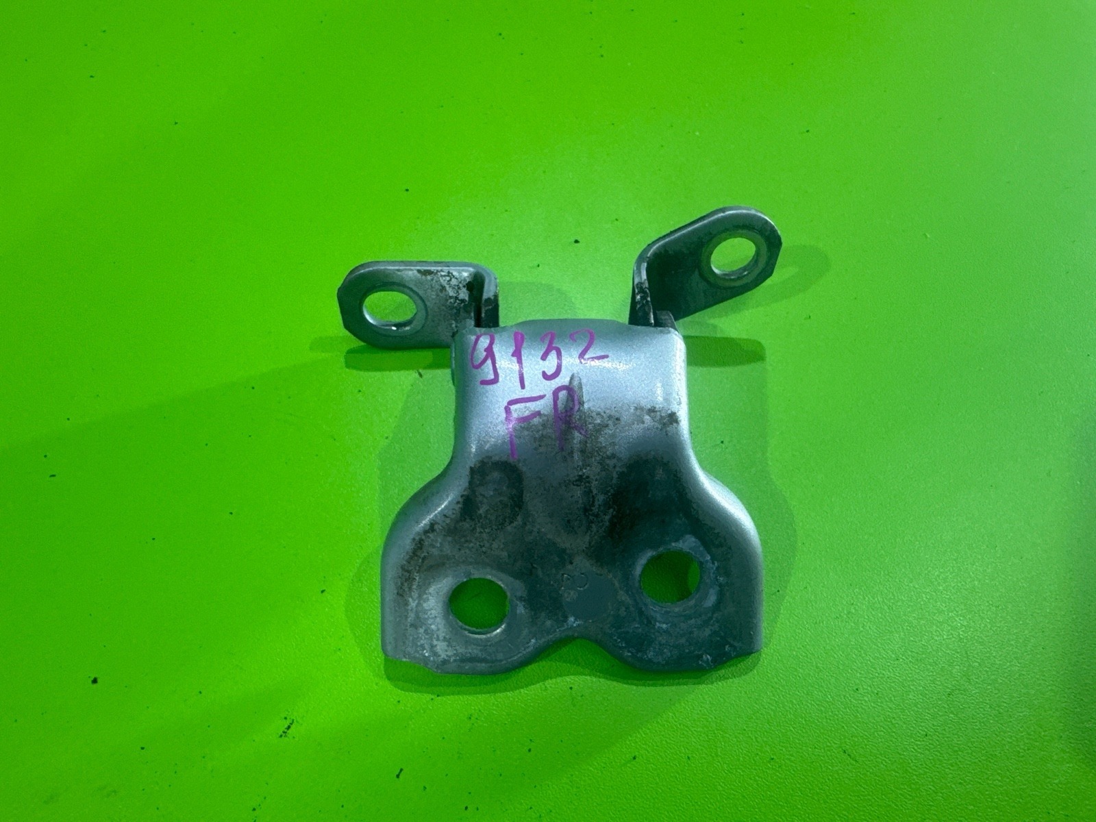 Петли двери Corolla Runx 2003 NZE124 1NZ-FE