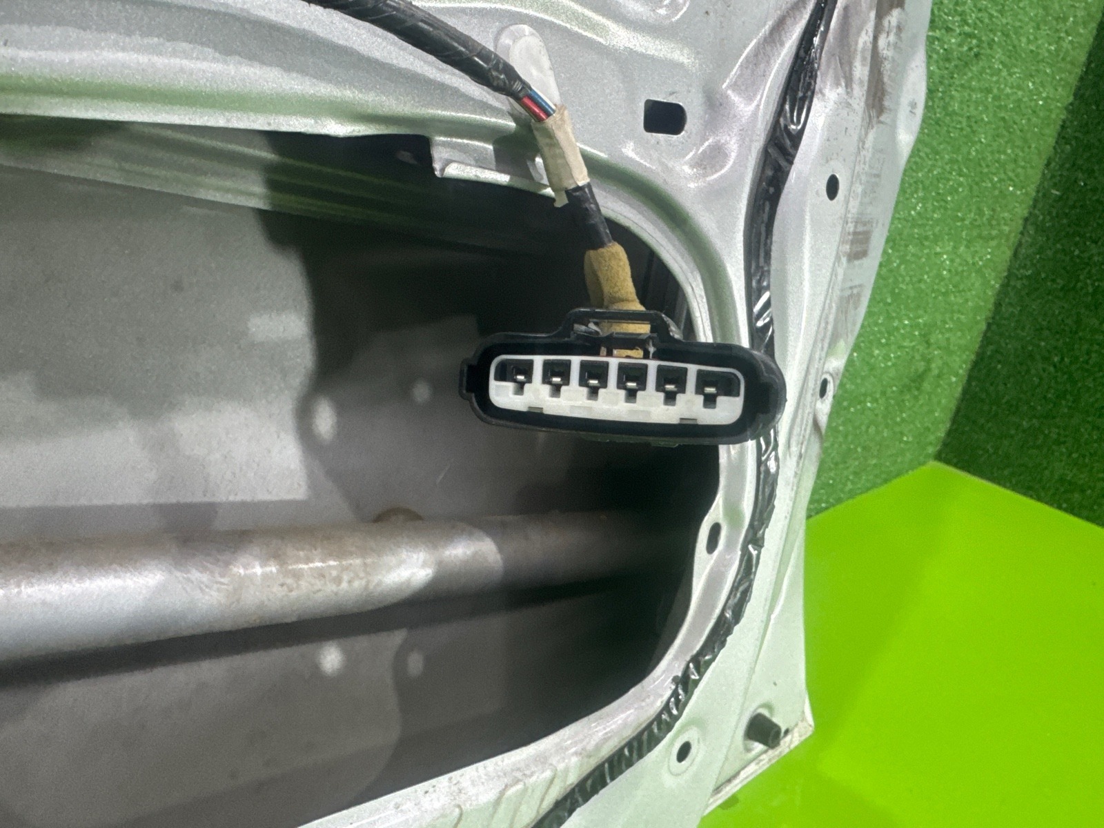 Дверь боковая передняя правая Corolla Runx 2003 NZE124 1NZ-FE Дверь боковая передняя правая Corolla Runx 2003 NZE124 1NZ-FE