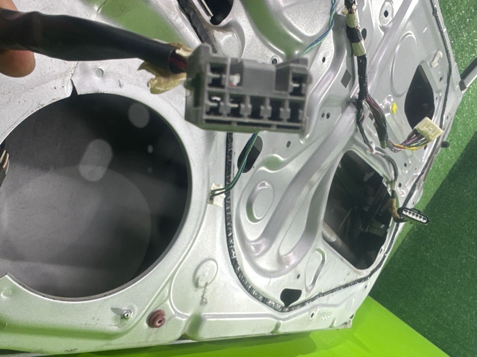 Дверь боковая передняя правая Corolla Runx 2003 NZE124 1NZ-FE Дверь боковая передняя правая Corolla Runx 2003 NZE124 1NZ-FE