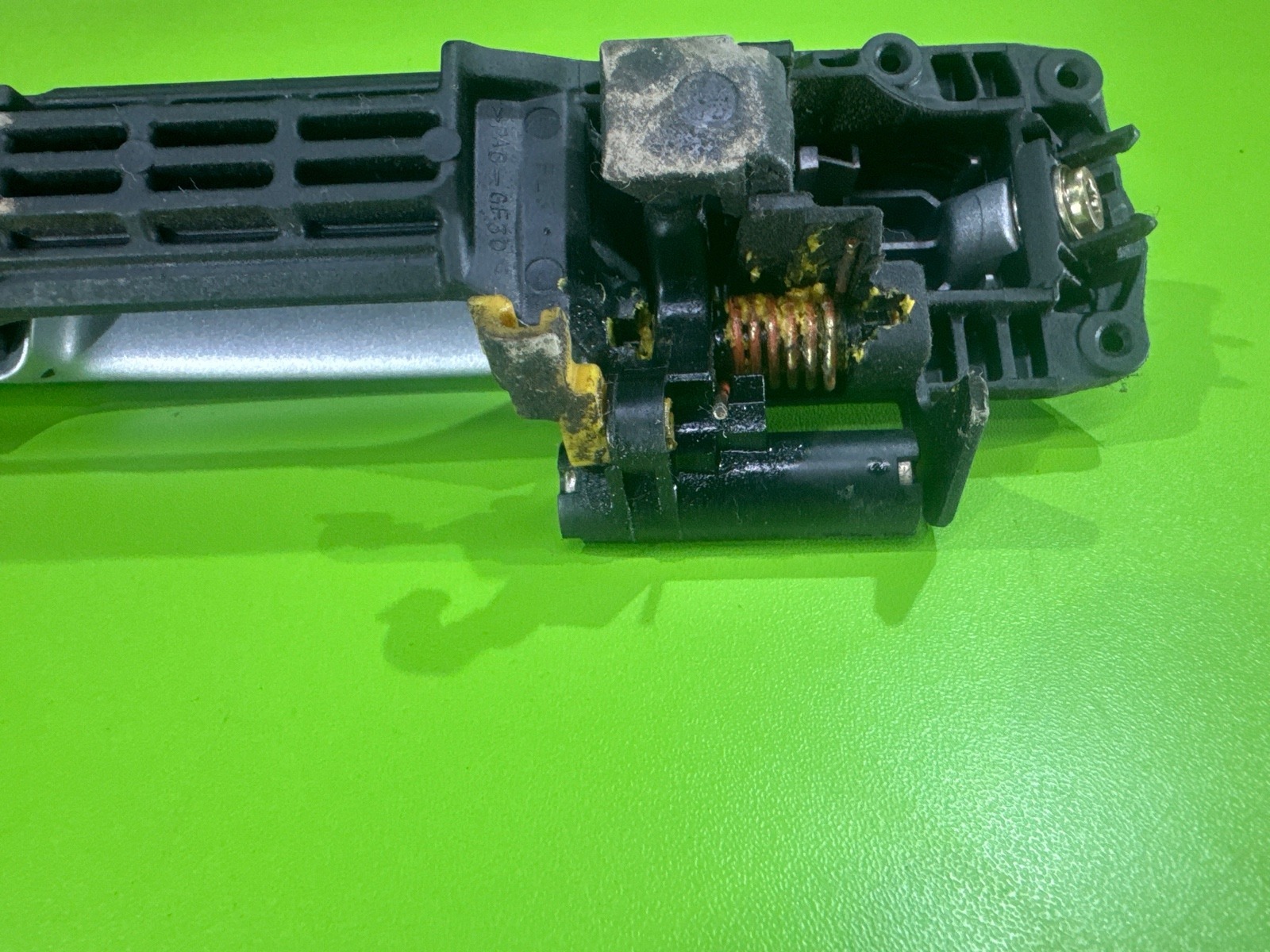 Ручка двери внешняя передняя левая Corolla Runx 2003 NZE124 1NZ-FE