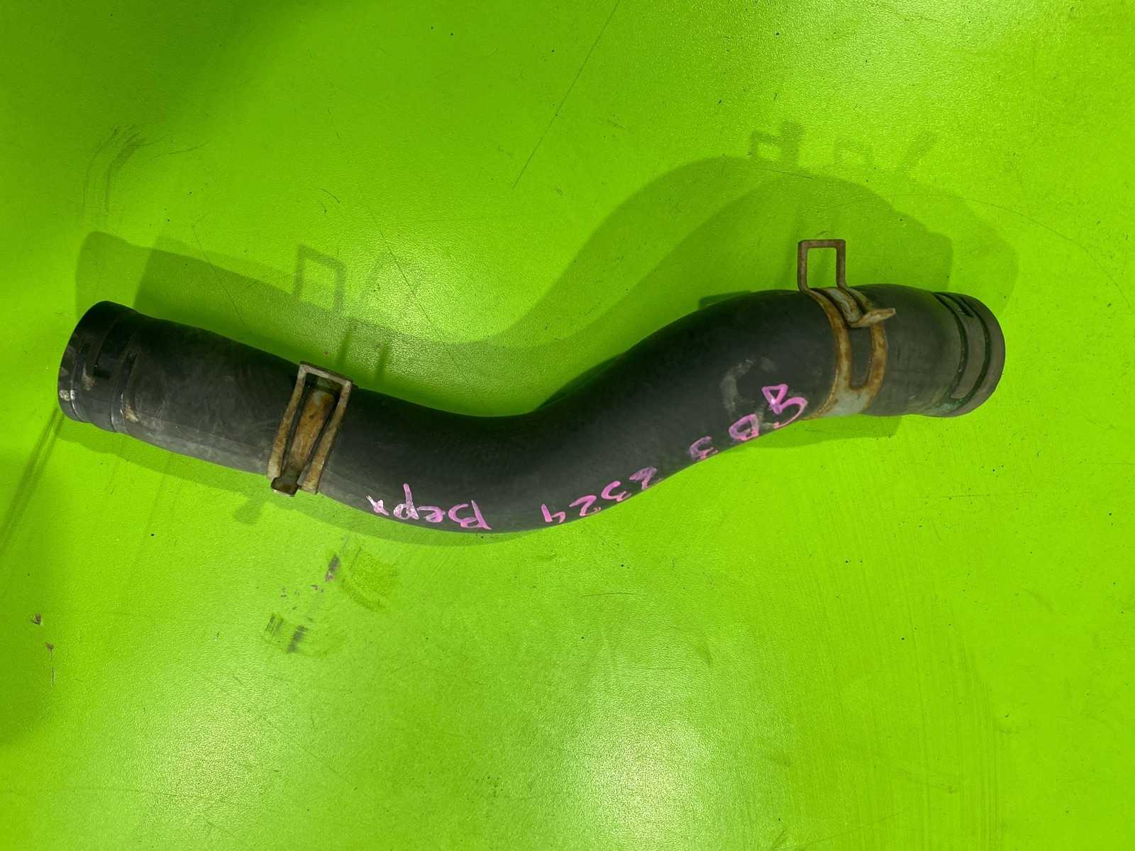 Патрубок радиатора Honda Freed 2008 GB3 L15A 19501-RK8-000 контрактная