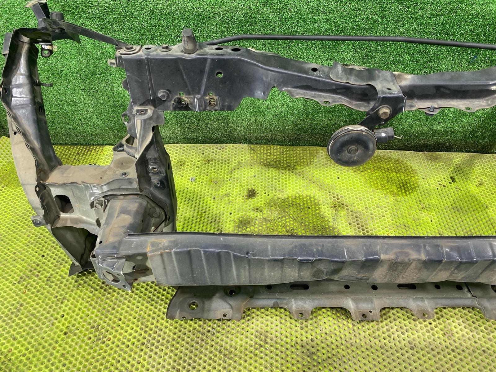 Рамка радиатора Honda Freed GB3 L15A