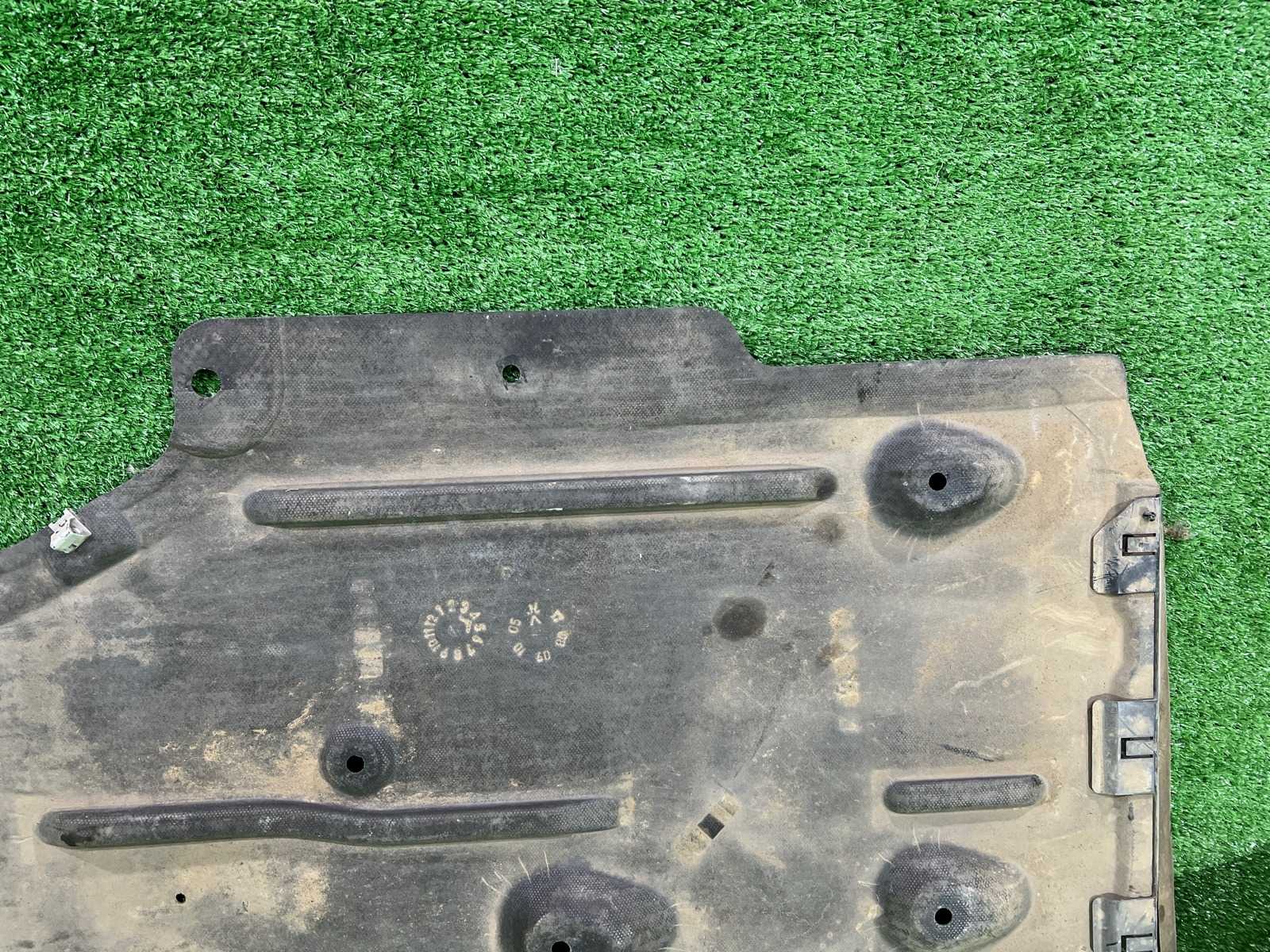 Защита днища кузова левая 320i 2006 E90 N46B20B