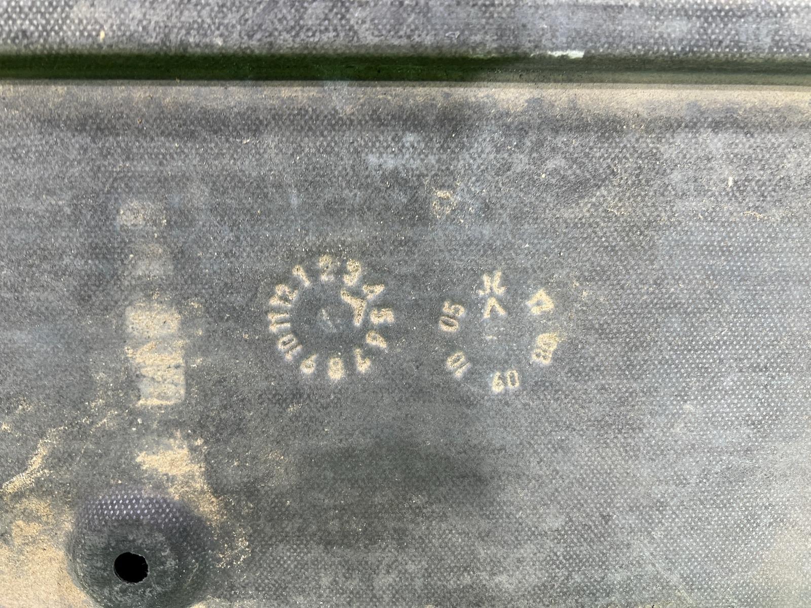 Защита днища кузова левая 320i 2006 E90 N46B20B