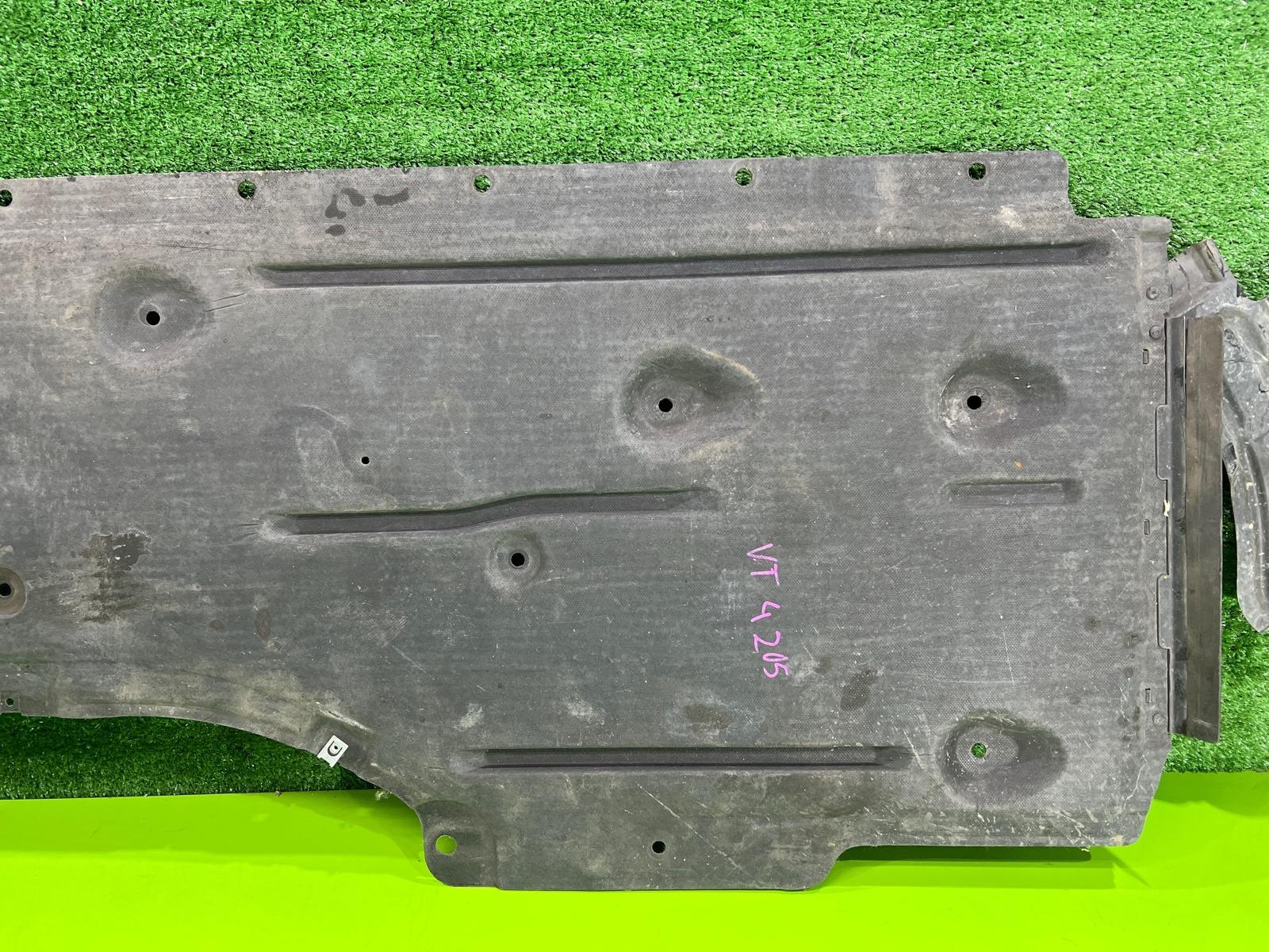 Защита днища кузова левая 320i 2006 E90 N46B20B