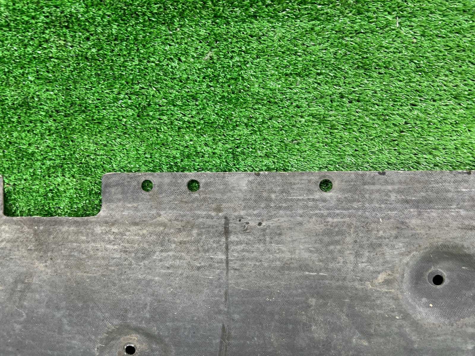 Защита днища кузова левая 320i 2006 E90 N46B20B