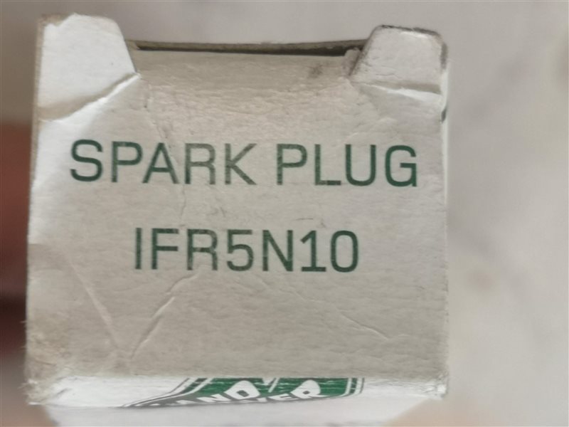 Свеча зажигания Discovery L319 AJ41