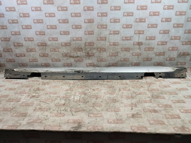 Накладка на порог левая X1 2012 седан E84