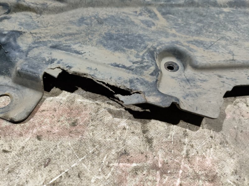 Защита днища кузова задняя правая X6 2009 E71 N63