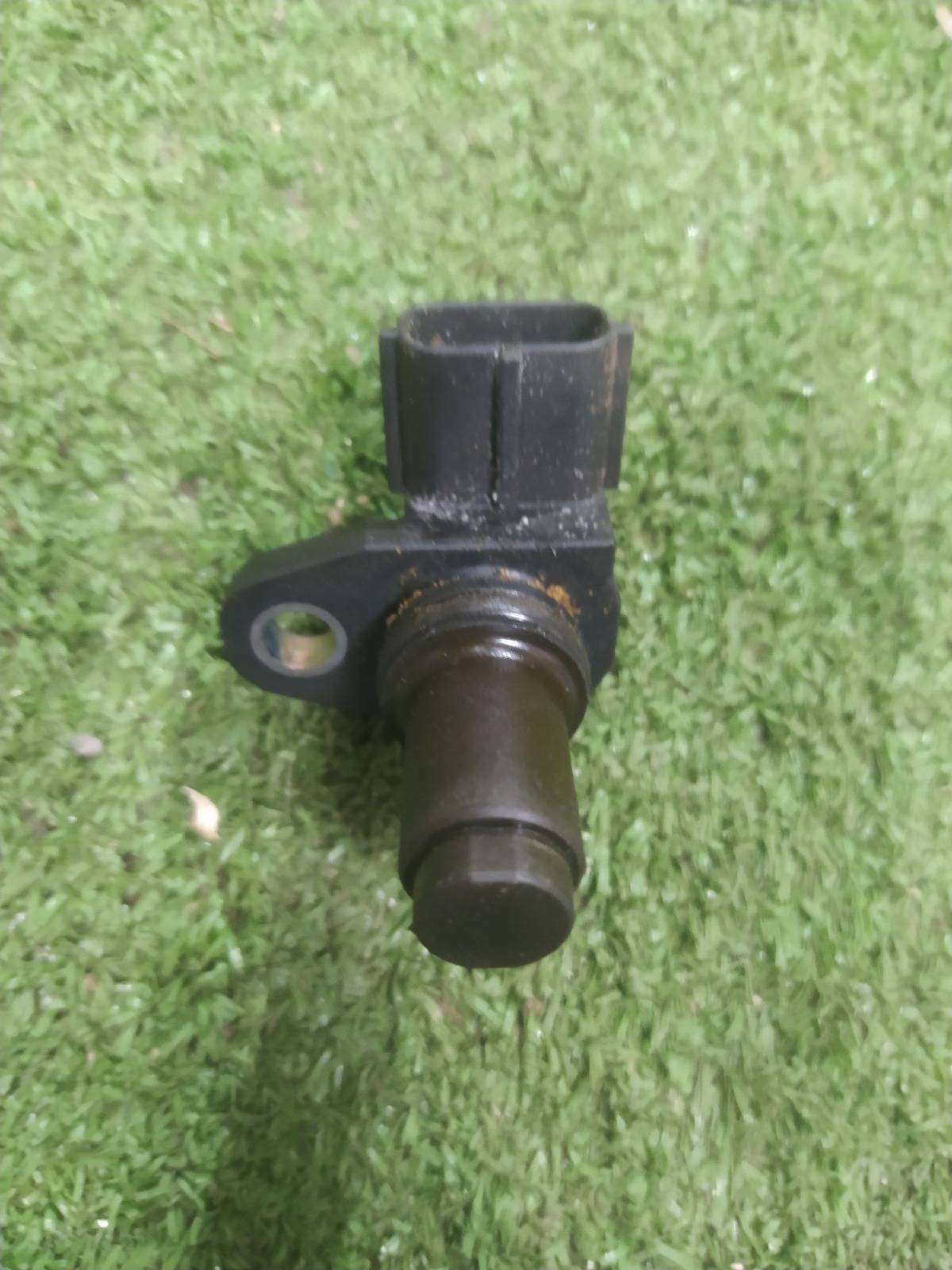 Датчик положения распредвала S80 B6304T4