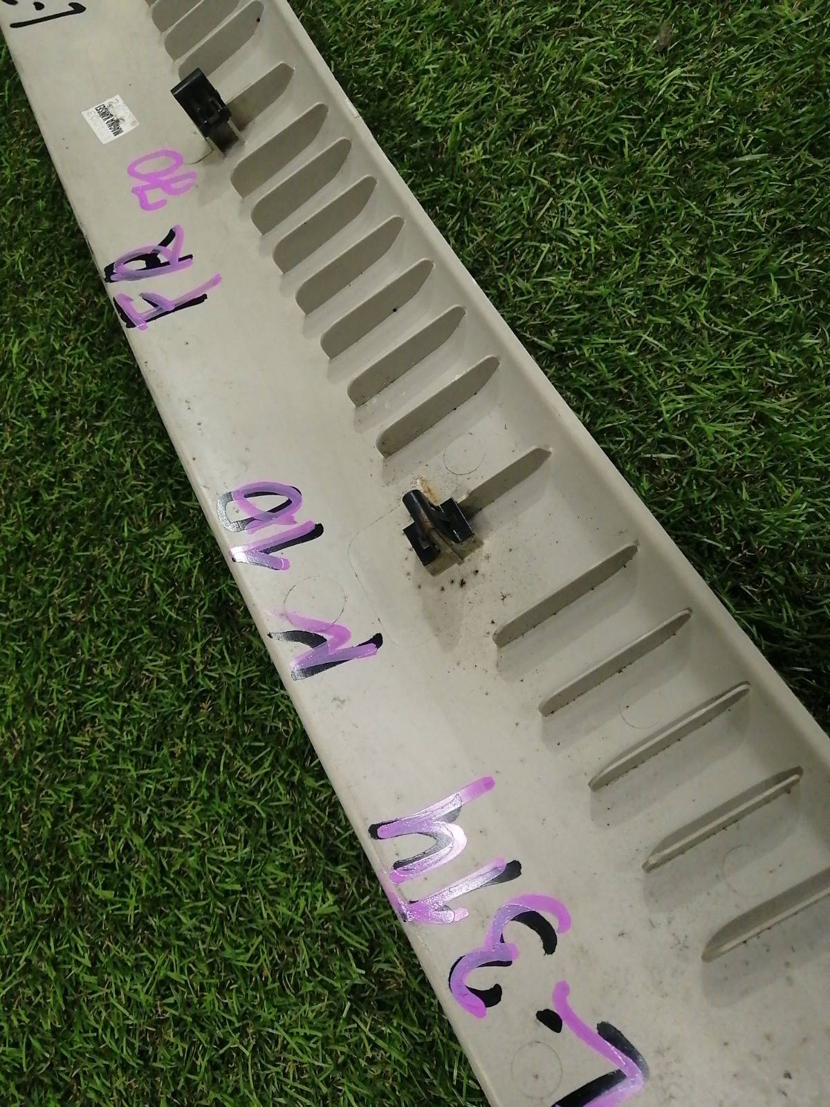 Обшивка стойки кузова передняя правая FREELANDER 2004 L314 25K4F Обшивка стойки кузова передняя правая FREELANDER 2004 L314 25K4F