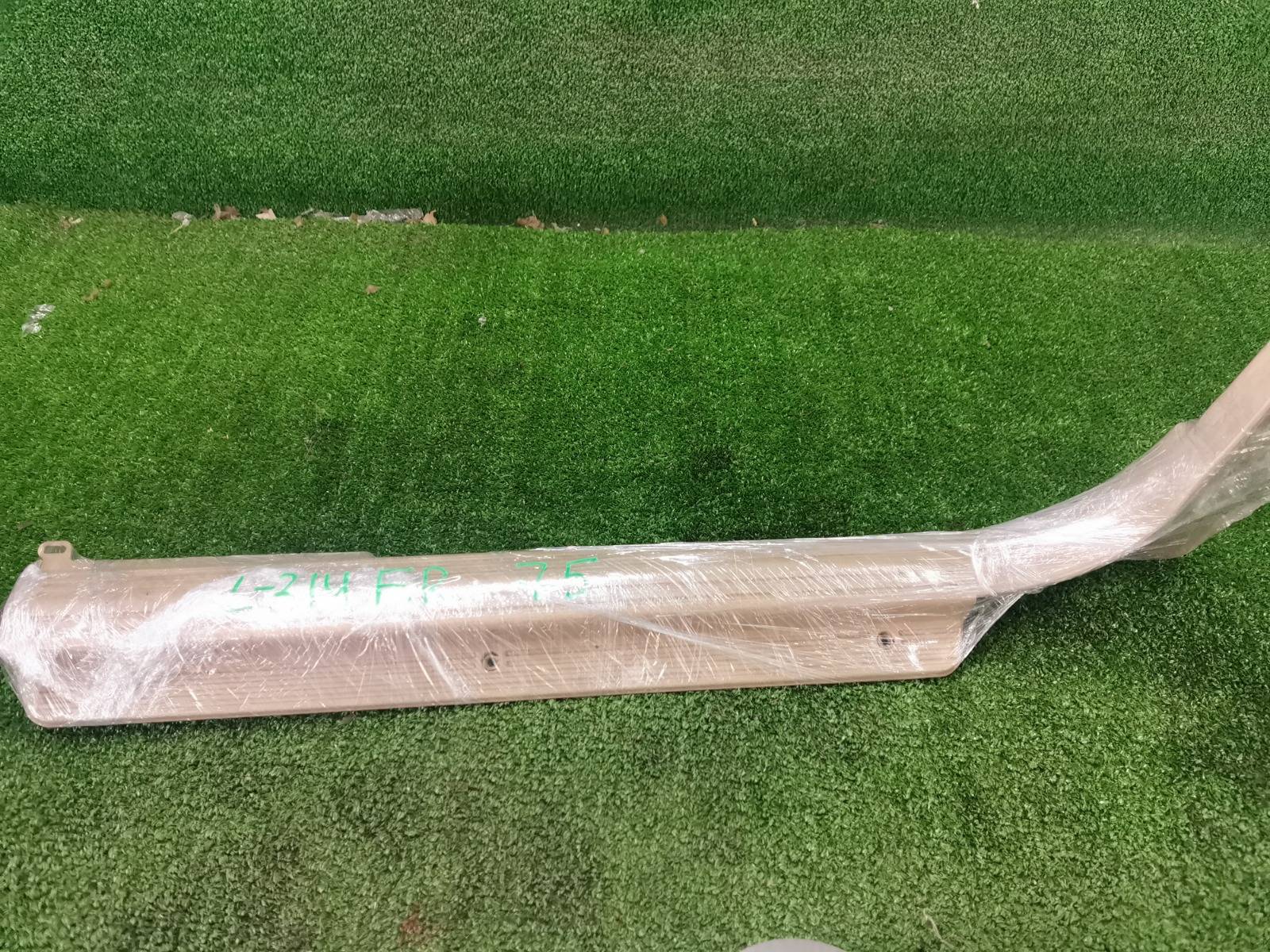 Накладка на порог передняя правая FREELANDER