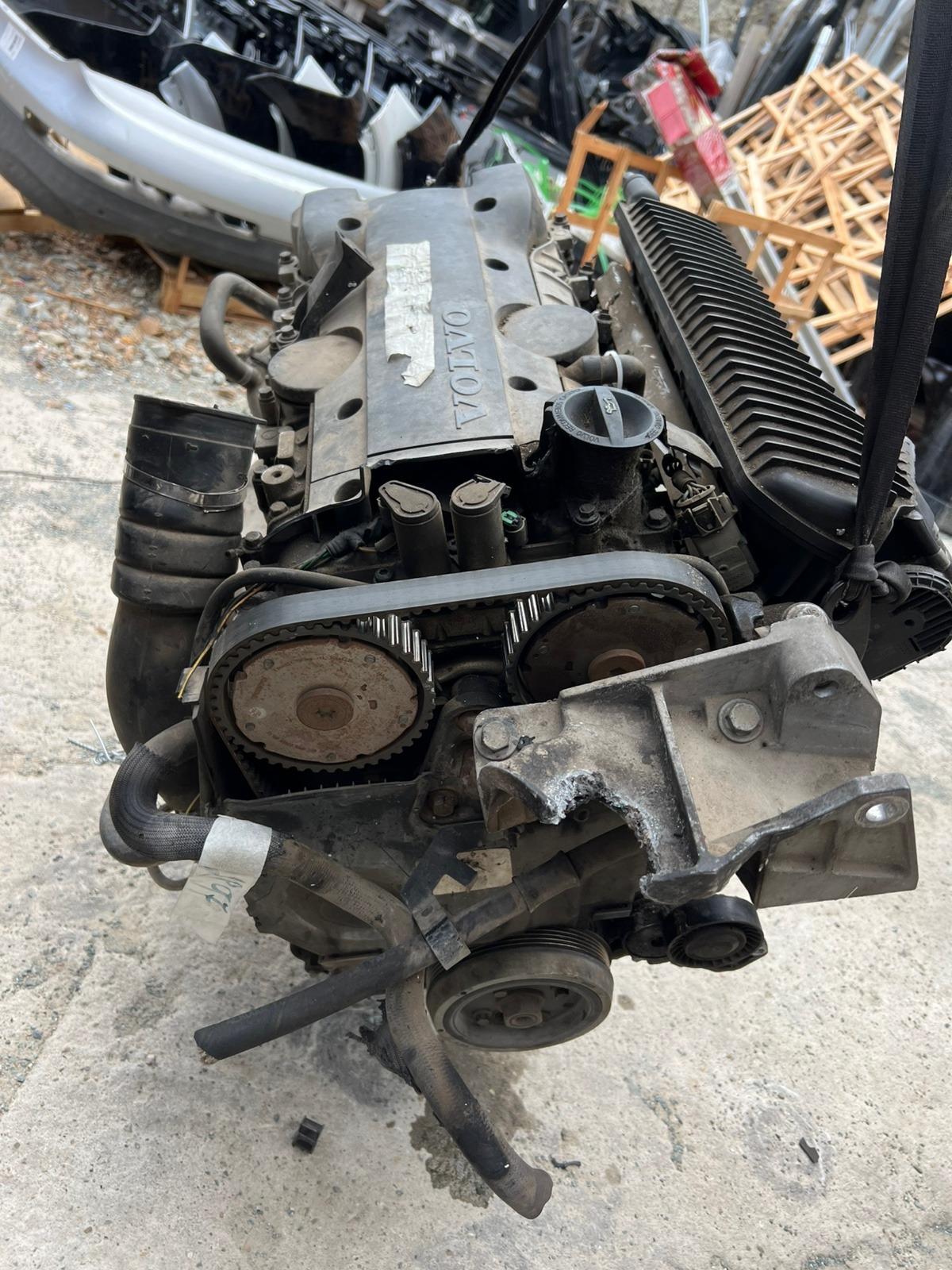 Двигатель S80 2010 AS60 B5254T10