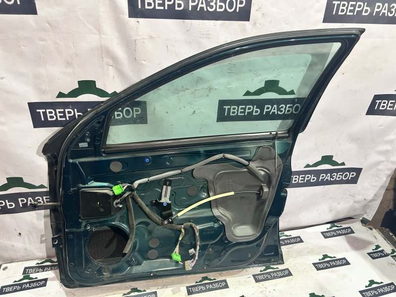 Дверь боковая передняя правая Volvo V70 SW49